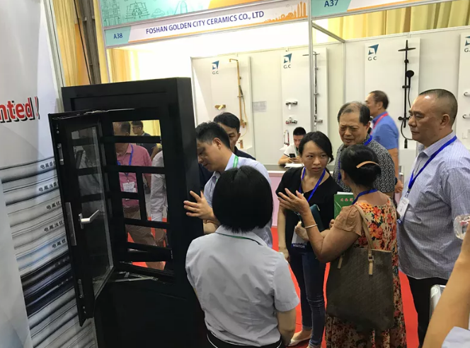 新河鋁材亮相越南河內